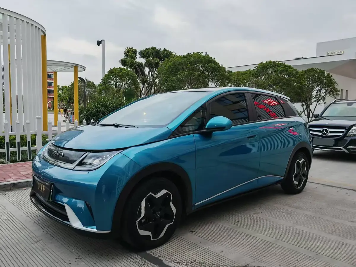 2023 BYD Dolphin BEV 44.928KWH