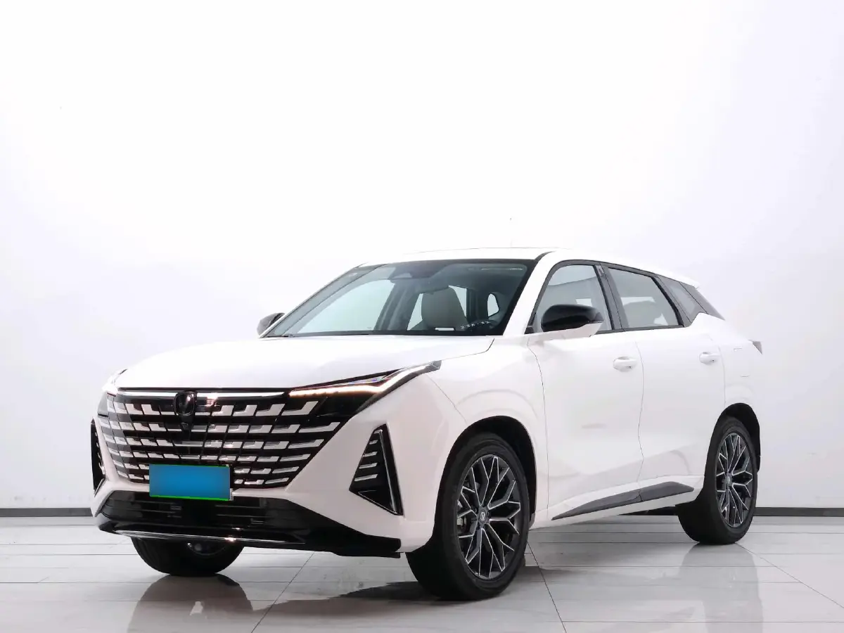 2025 ChangAn UNI-Z 1.5T 188HP L4 7DCT
