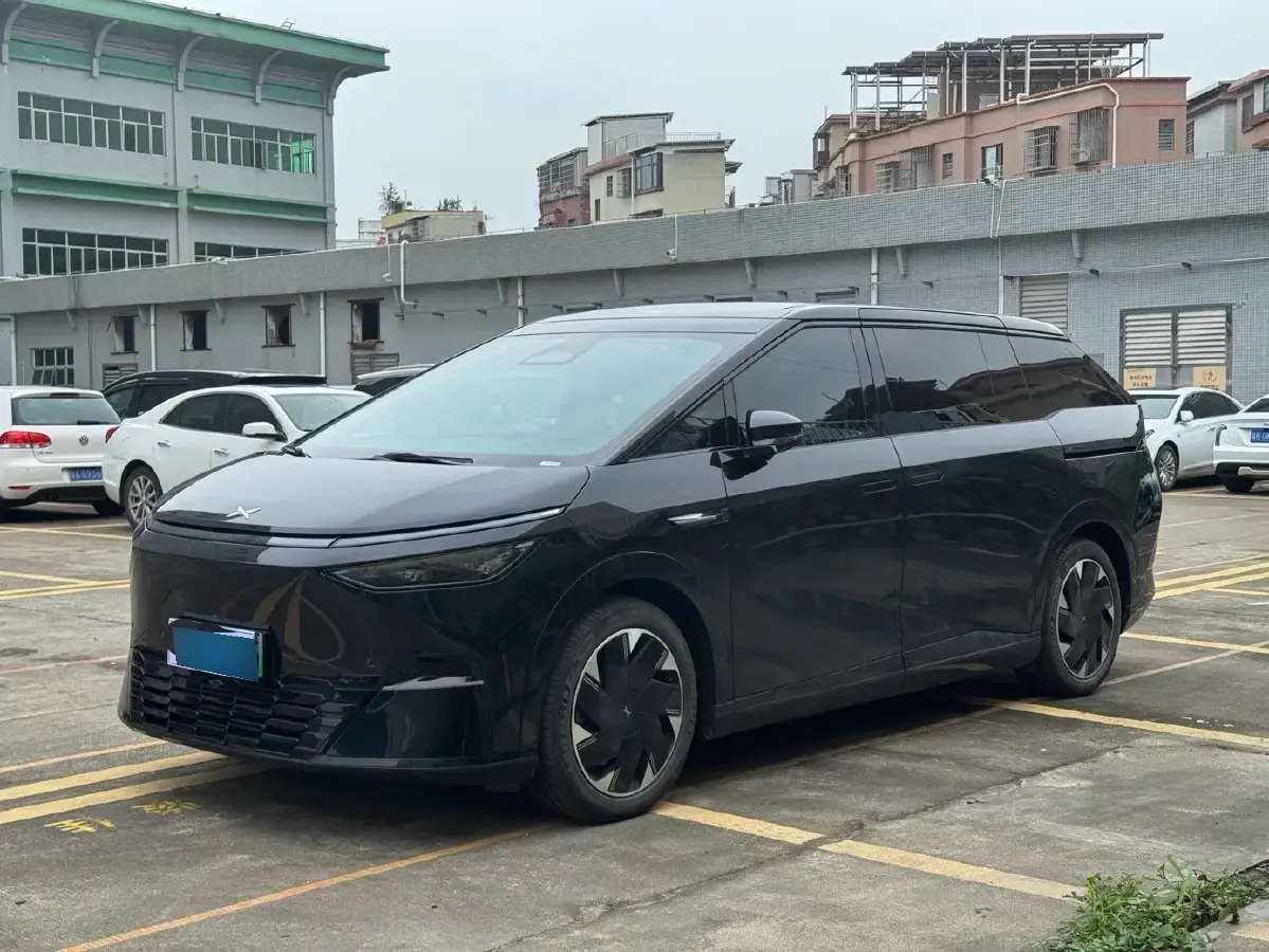 2024 Xpeng X9 BEV 101.5KWH