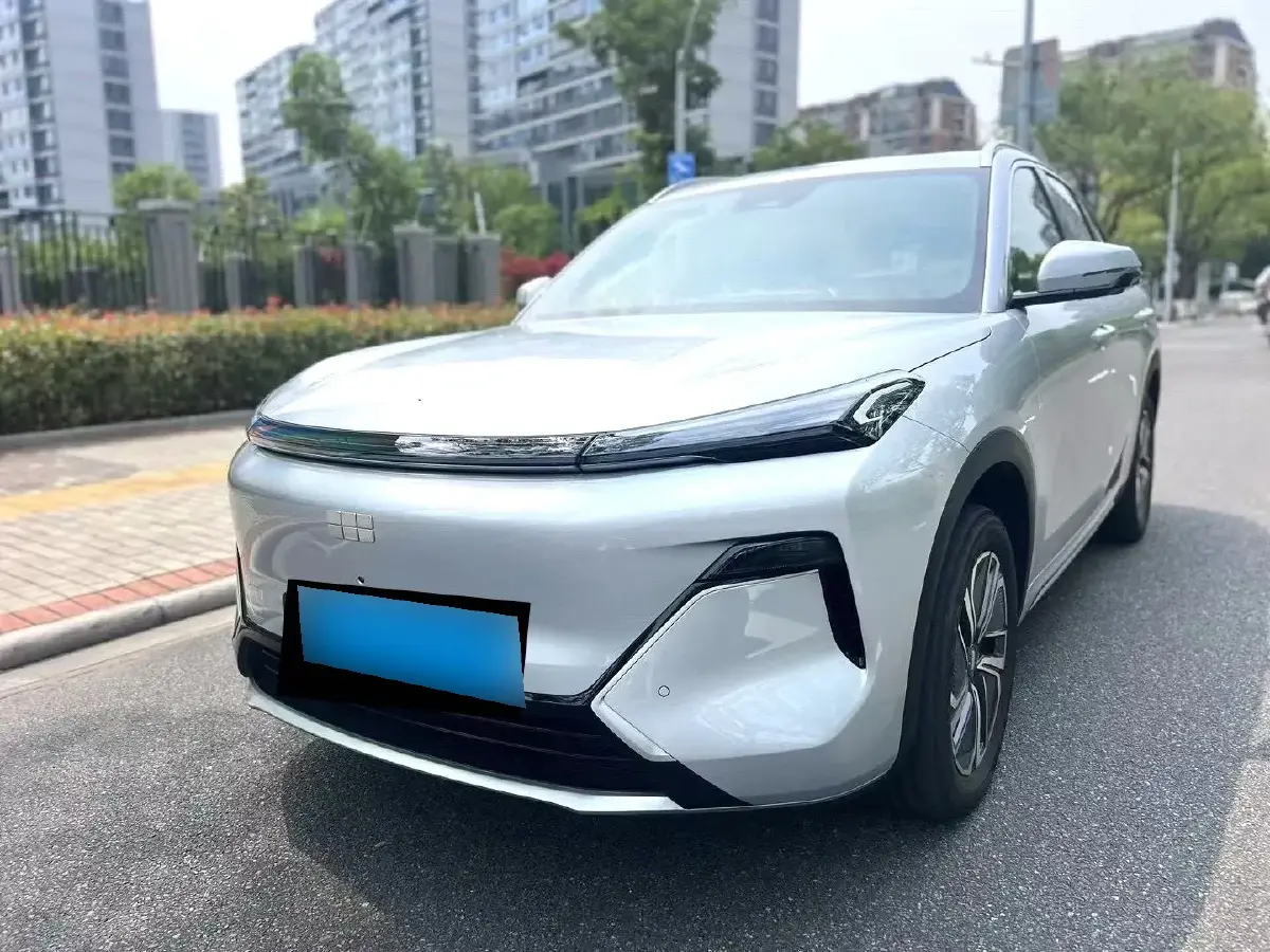 2025 Geely Galaxy Starship 7 EM-i 1.5L 112HP L4 1DHT PHEV 19.09KWH
