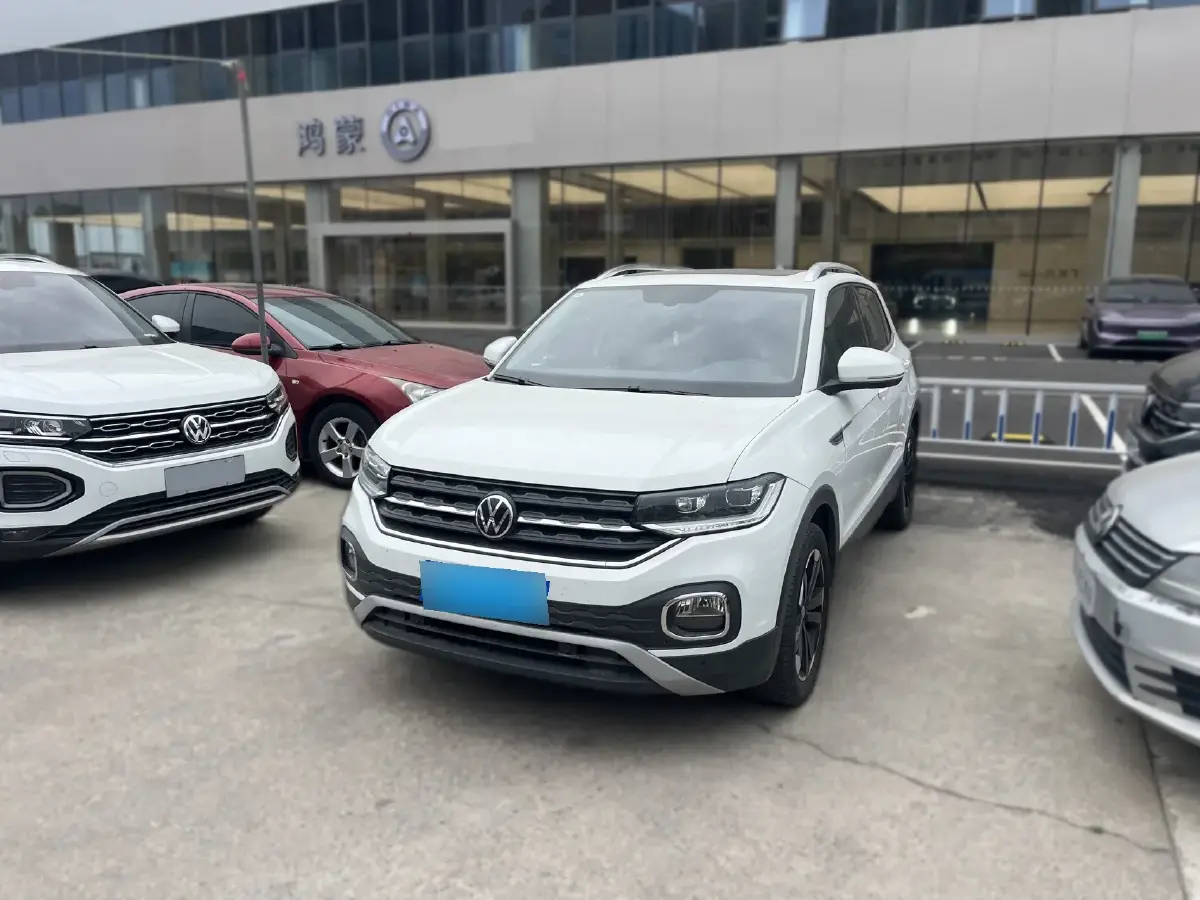 2021 Volkswagen Tacqua 1.2T 116HP L4 7DCT