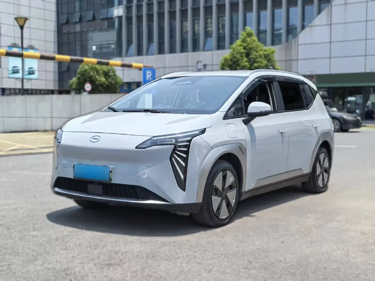 2023 Aion Y BEV 51.9KWH