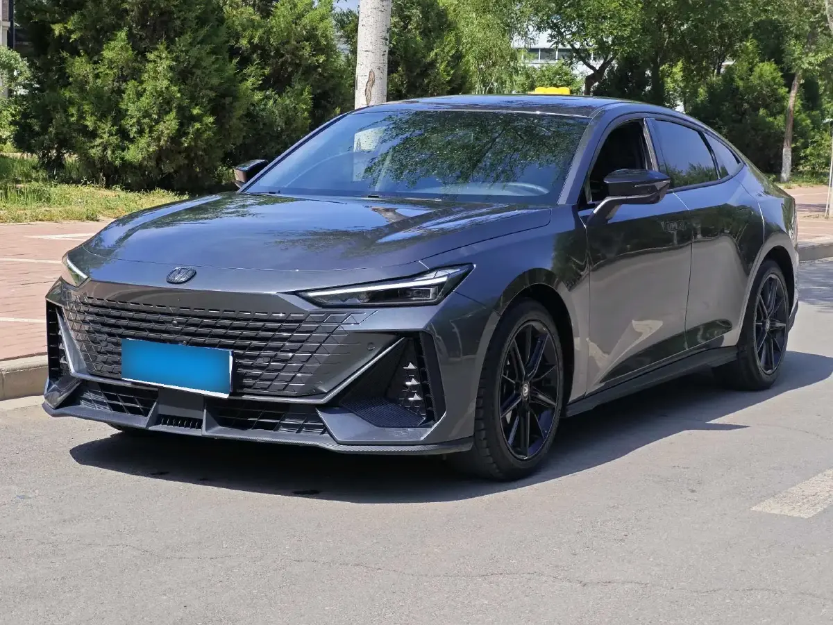 2023 ChangAn UNI-V 1.5T 188HP L4 7DCT