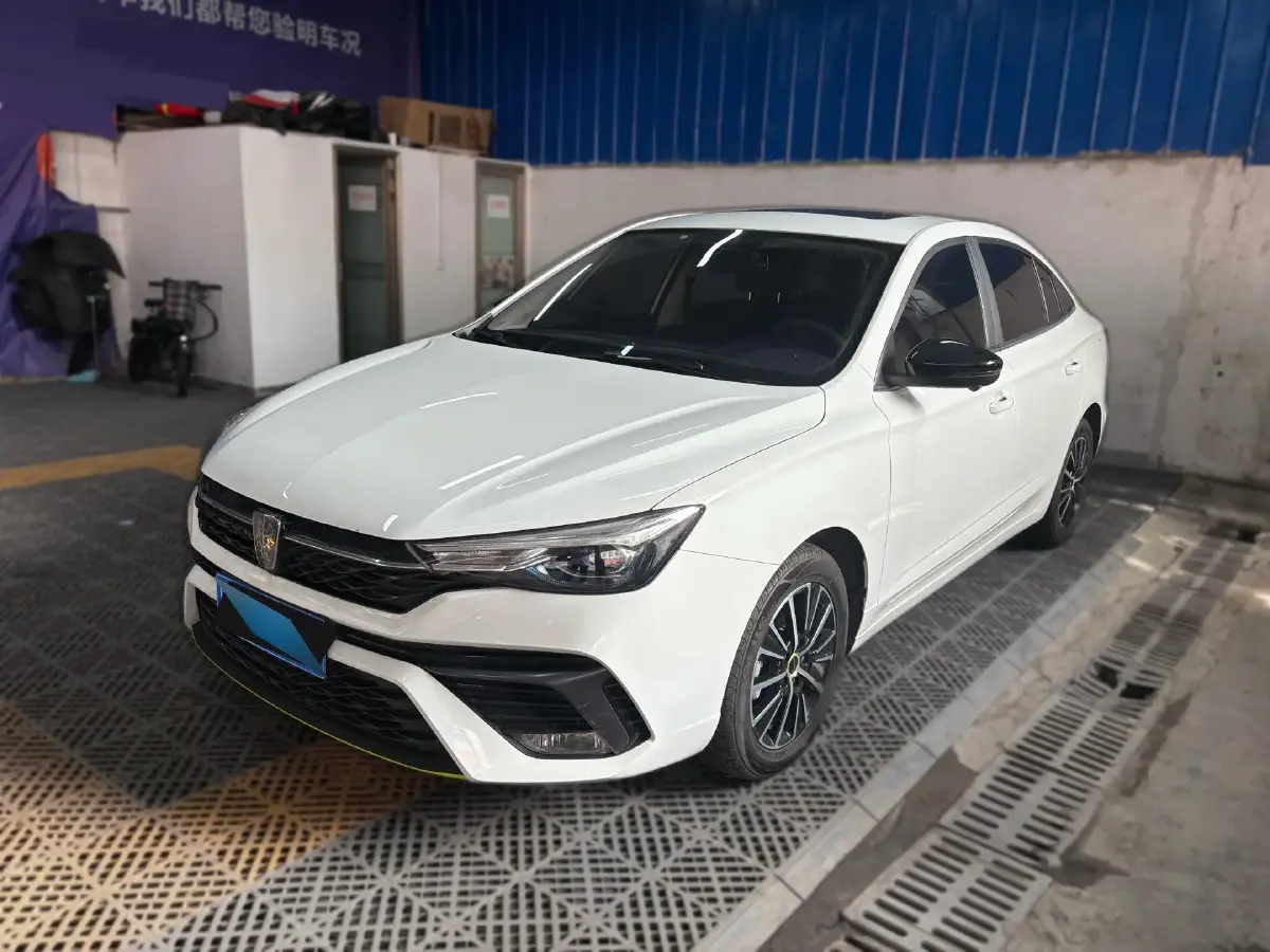 2021 Roewe i5 1.5L 120HP L4 CVT