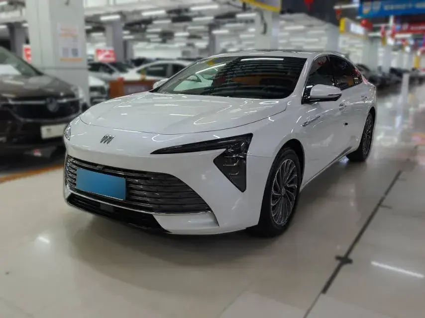 2023 Buick Larcosse 2.0T 237HP L4 9AT