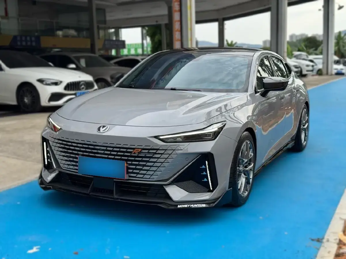 2023 ChangAn UNI-V 1.5T 188HP L4 7DCT