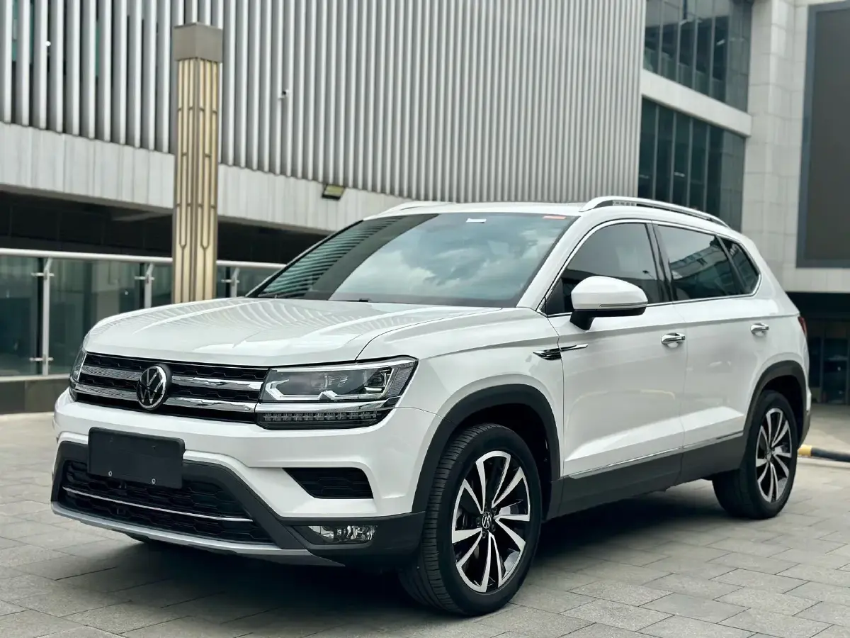 2021 Volkswagen Tharu 2.0T 186HP L4 7DCT