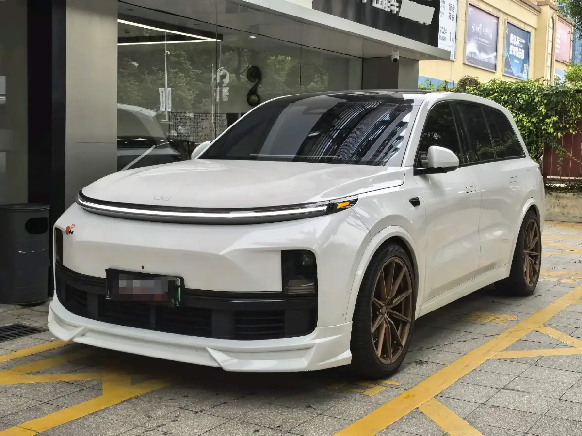 2023 Li L9 Range Extended 154HP REEV 42.6KWH