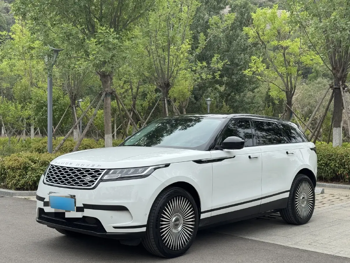2022 Land Rover Range Rover Velar 2.0T 250HP L4 8AT