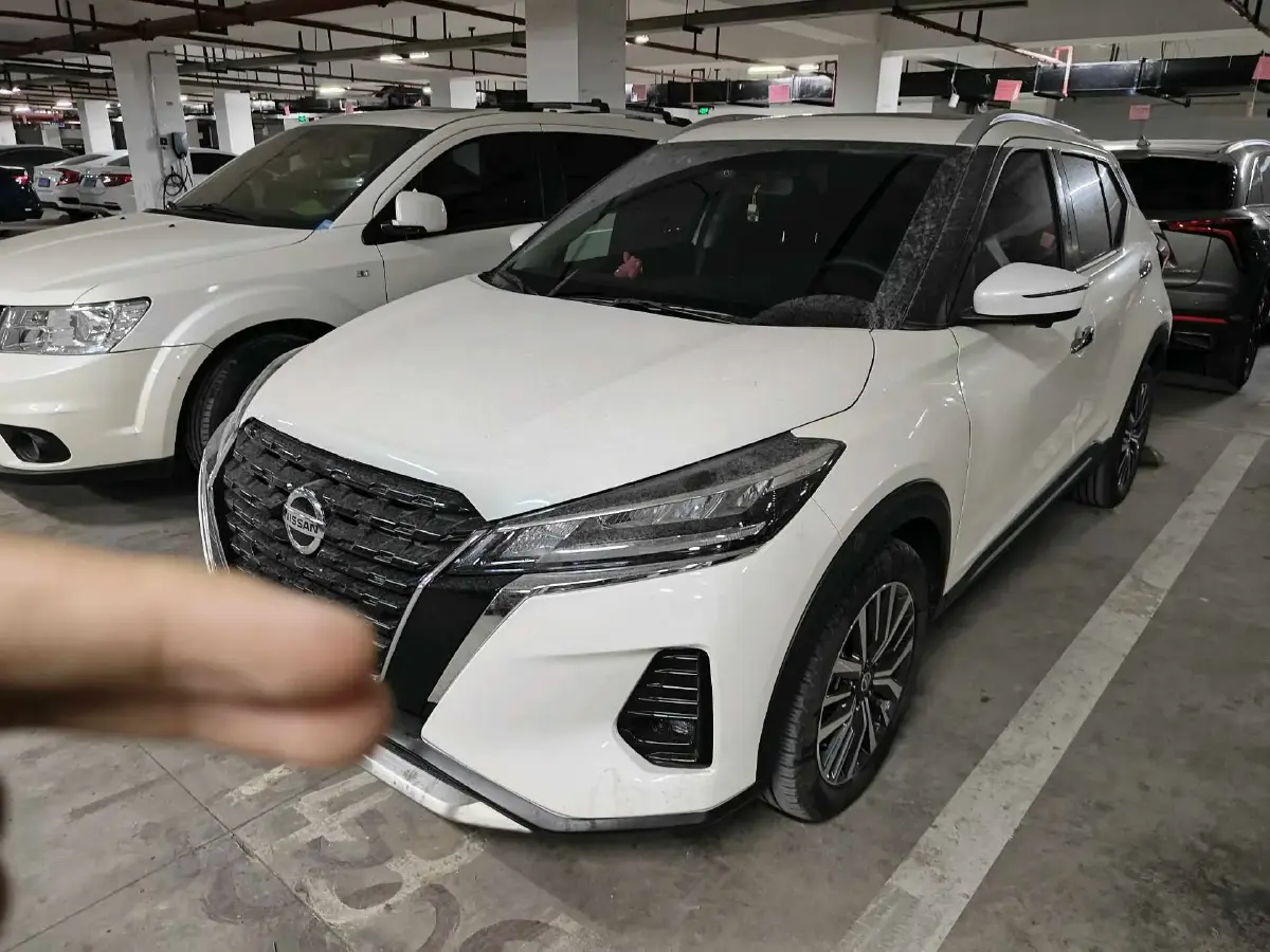 2022 Nissan Kicks 1.5L 122HP L4 CVT