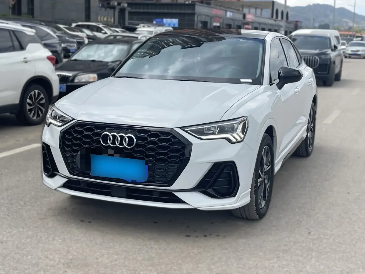 2022 Audi Q3 Sportback 2.0T 186HP L4 7DCT