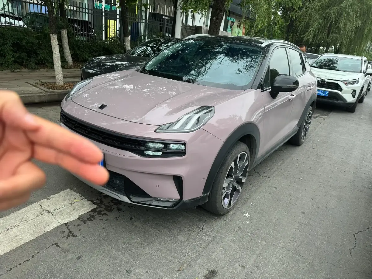 2022 LYNK&CO 06 EM-P 1.5T 177HP L3 7DCT PHEV 15.5KWH