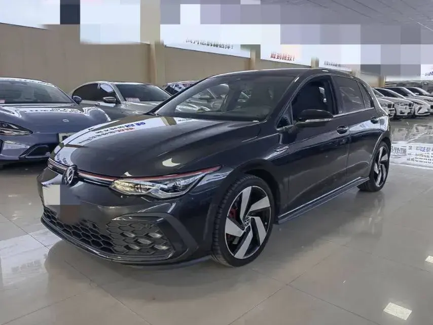 2023 Volkswagen GolfGTI 2.0T 220HP L4 7DCT