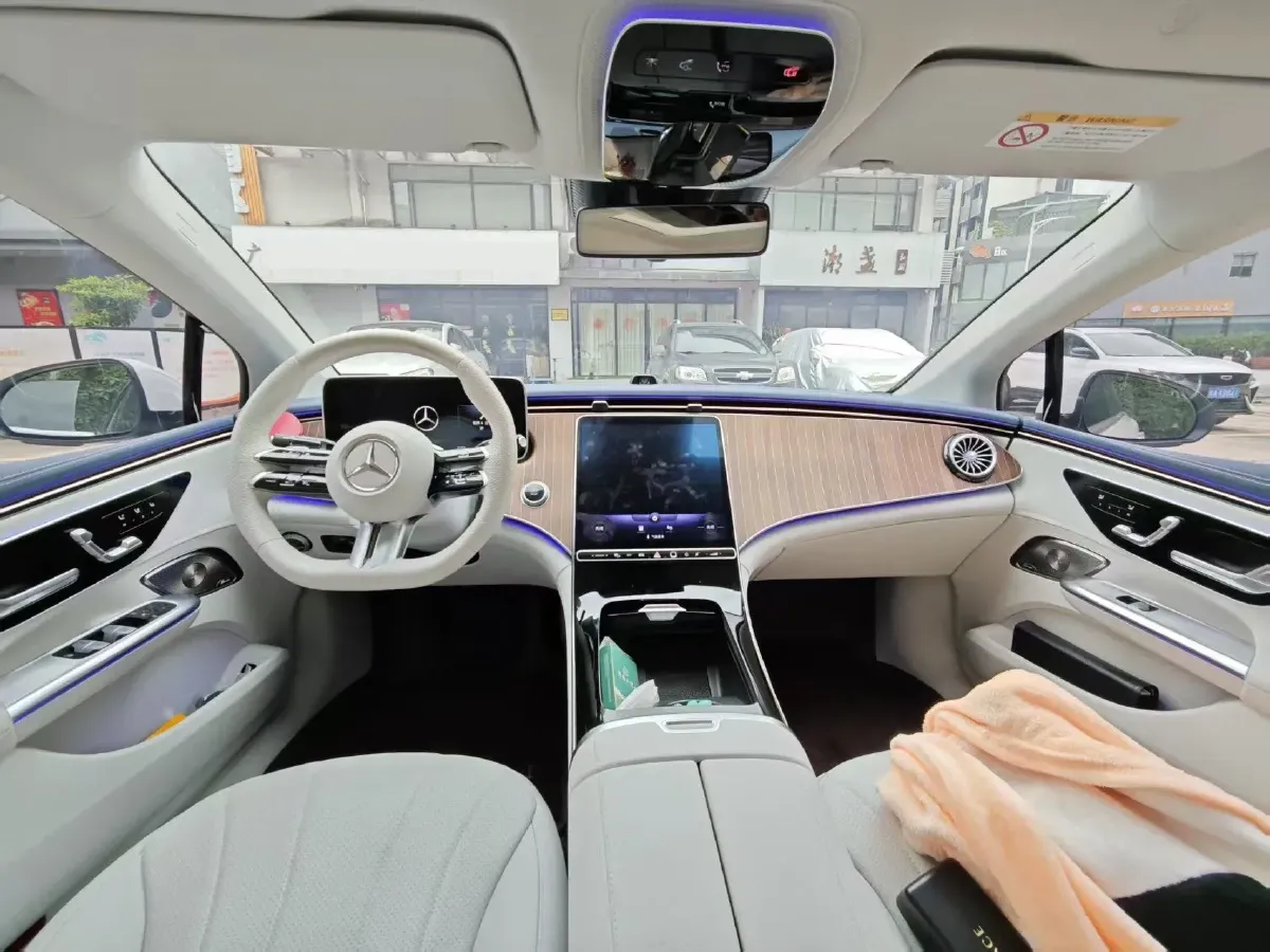 2022 Mercedes-Benz EQE Class BEV 96.1KWH,autocango,china used car exporter,china ev exporter,chinese used car exporter,chinese used ev exporter