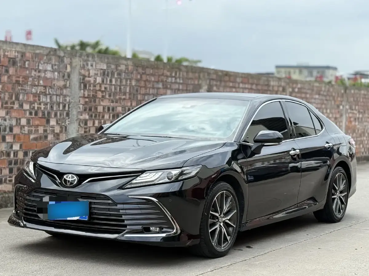 2021 Toyota Camry 2.5L 209HP L4 8AT
