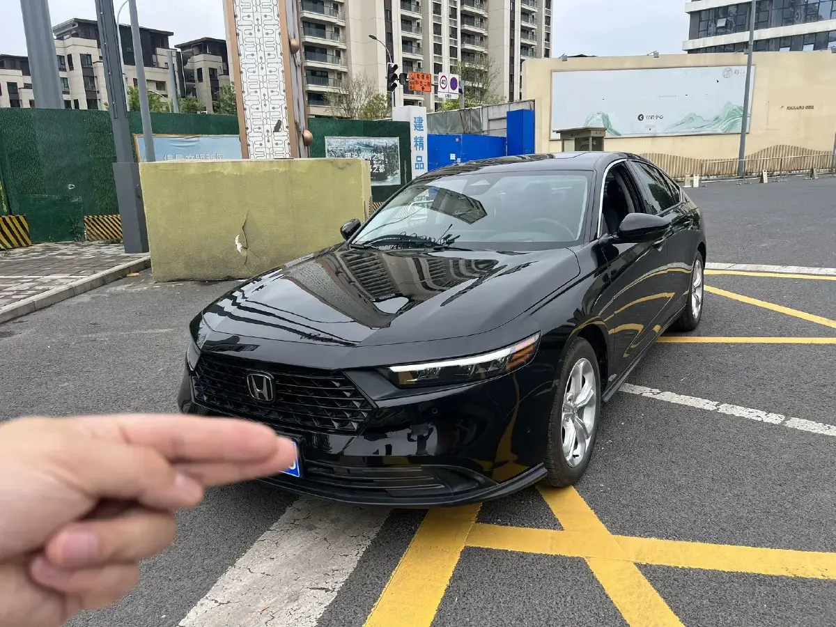 2023 Honda Accord 1.5T 192HP L4 CVT