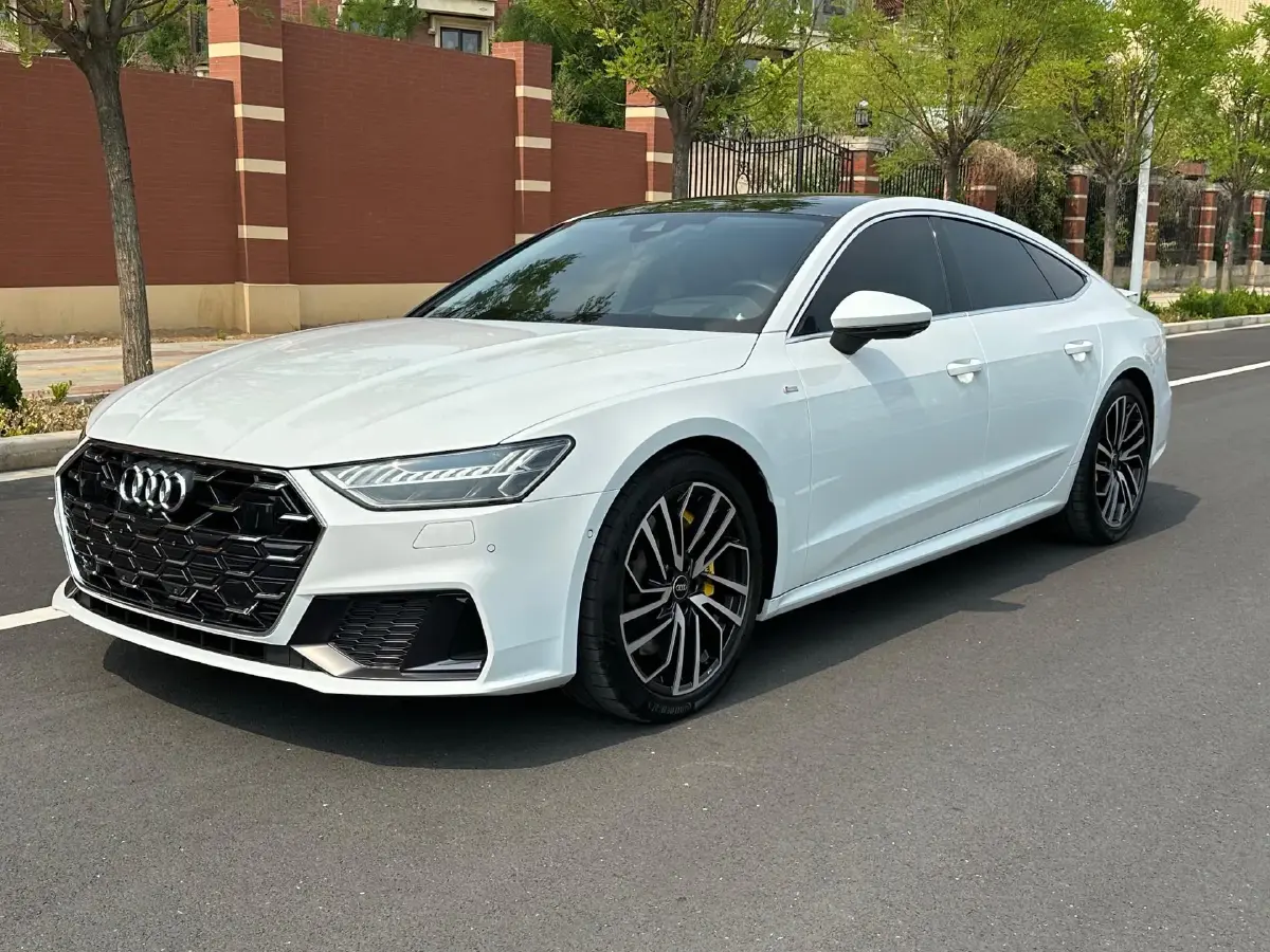 2024 Audi A7 2.0T 265HP L4 7DCT