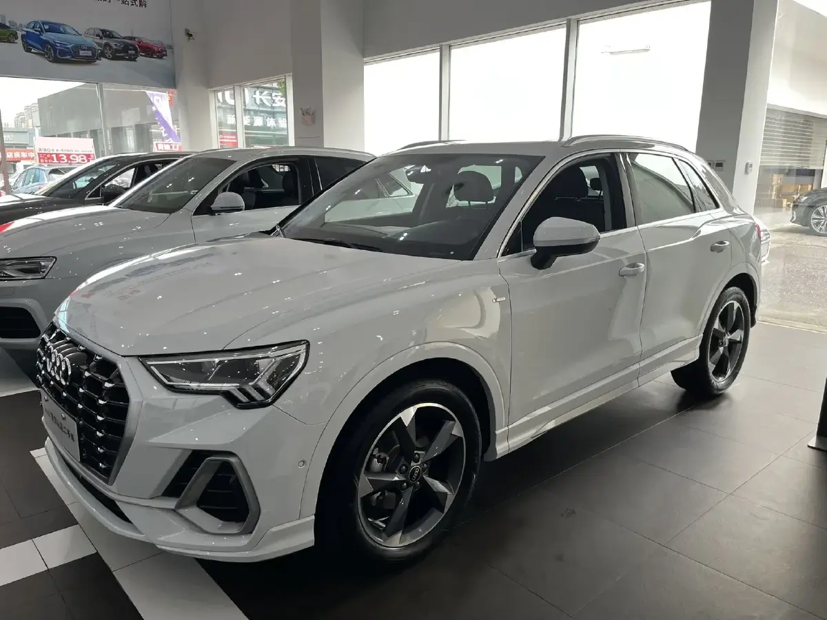 2023 Audi Q2L 1.5T 160HP L4 7DCT