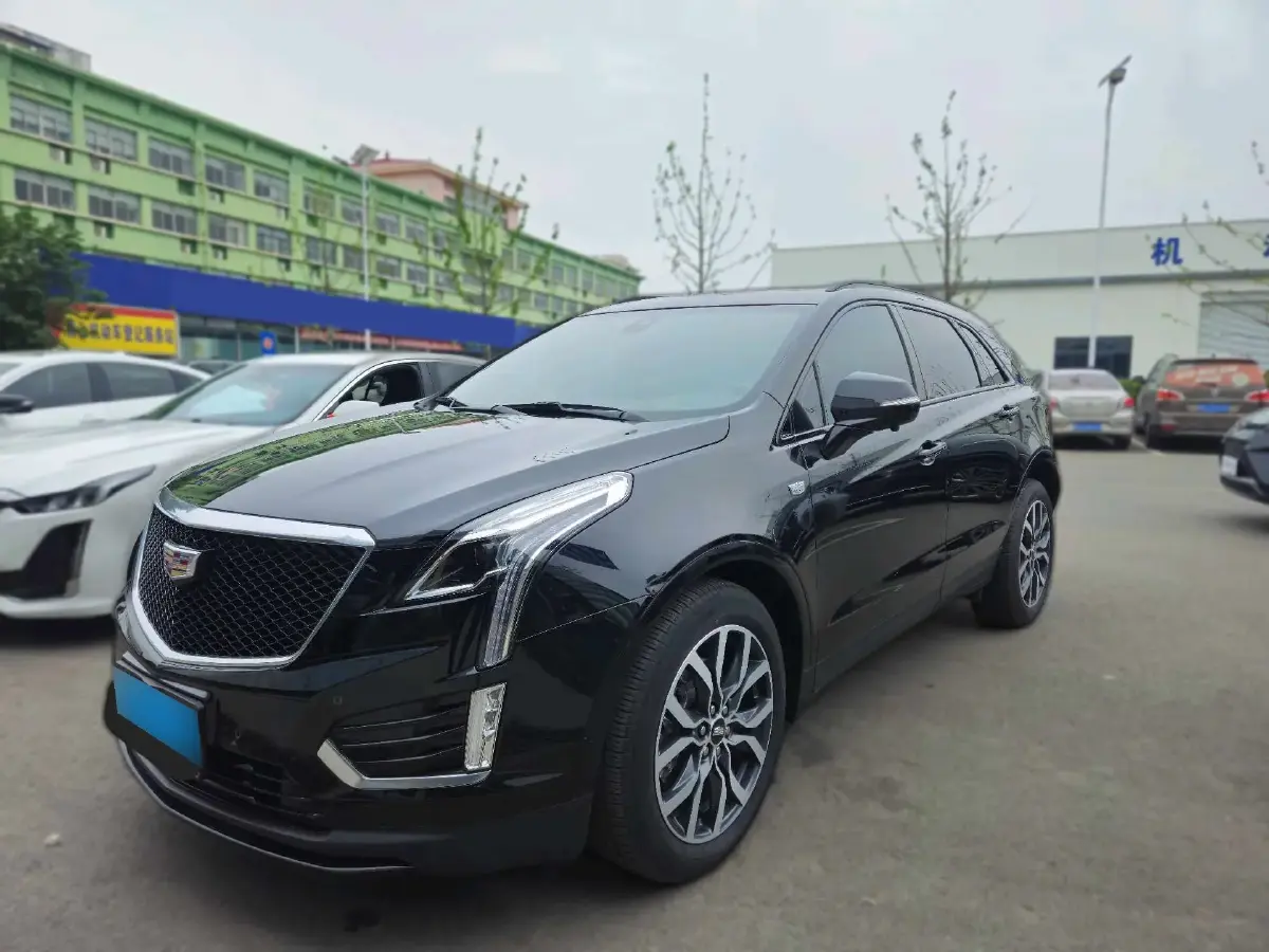 2022 Cadillac XT5 2.0T 237HP L4 9AT