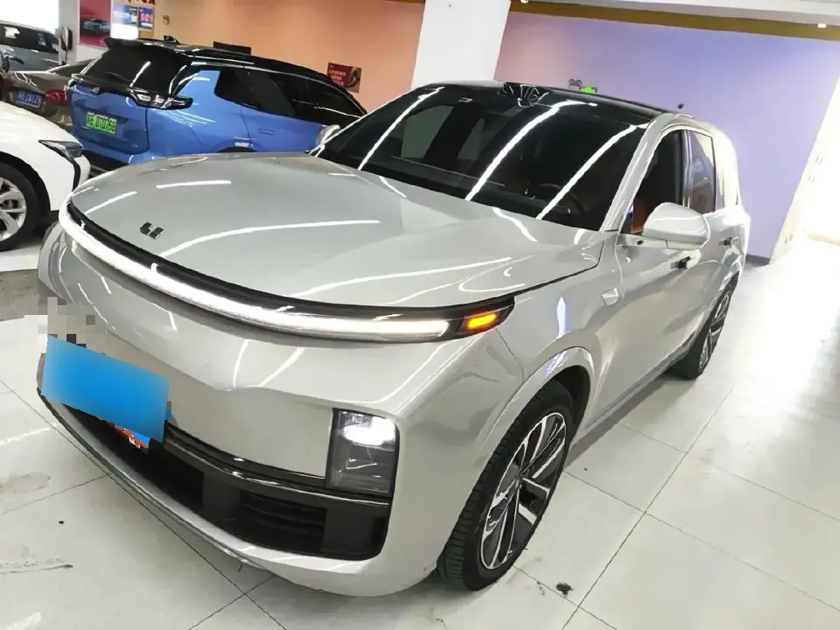 2022 Li L9 Range Extended 154HP REEV 42.6KWH