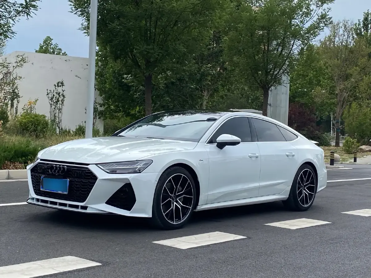 2022 Audi A7 2.0T 245HP L4 7DCT