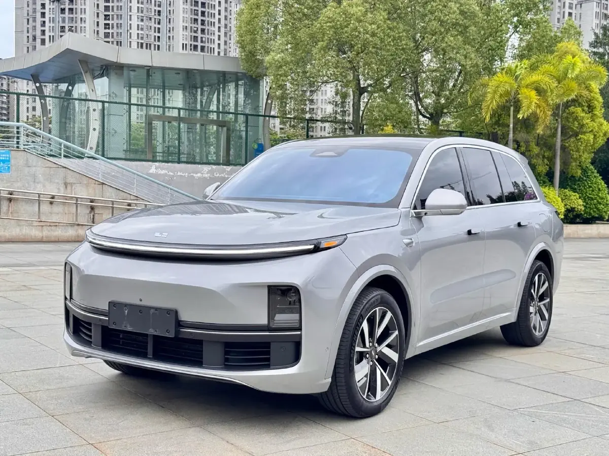 2023 Li L8 Range Extended 154HP REEV 40.9KWH