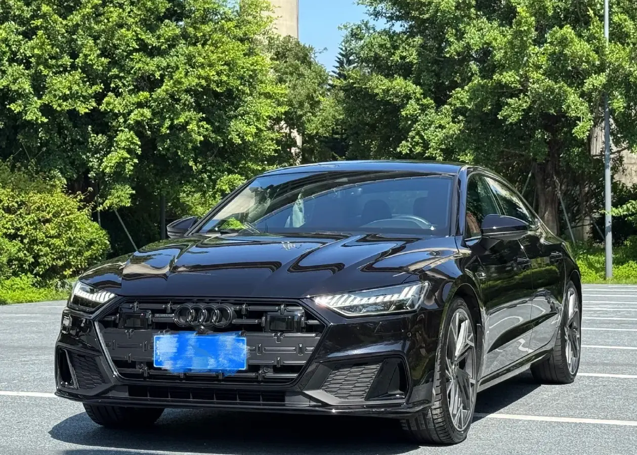 2024 Audi A7L 2.0T 245HP L4 7DCT