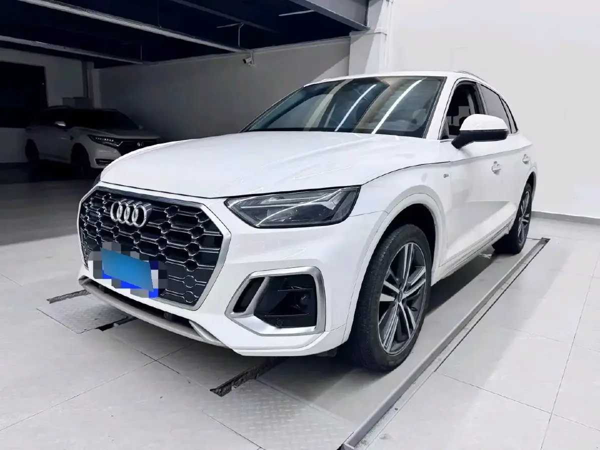 2024 Audi Q5L 2.0T 245HP L4 7DCT