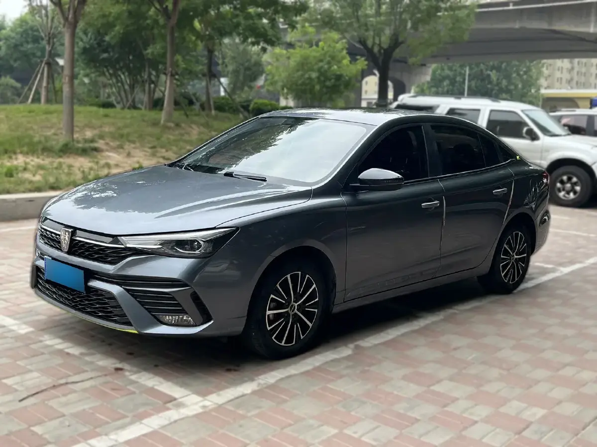 2021 Roewe i5 1.5L 120HP L4 CVT