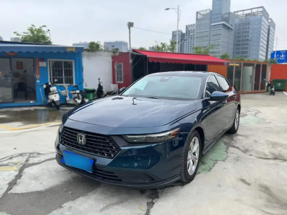 2023 Honda Accord 1.5T 192HP L4 CVT