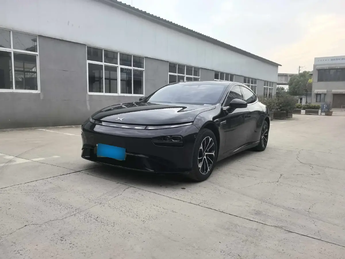 2022 Xpeng P7 BEV 77.9KWH