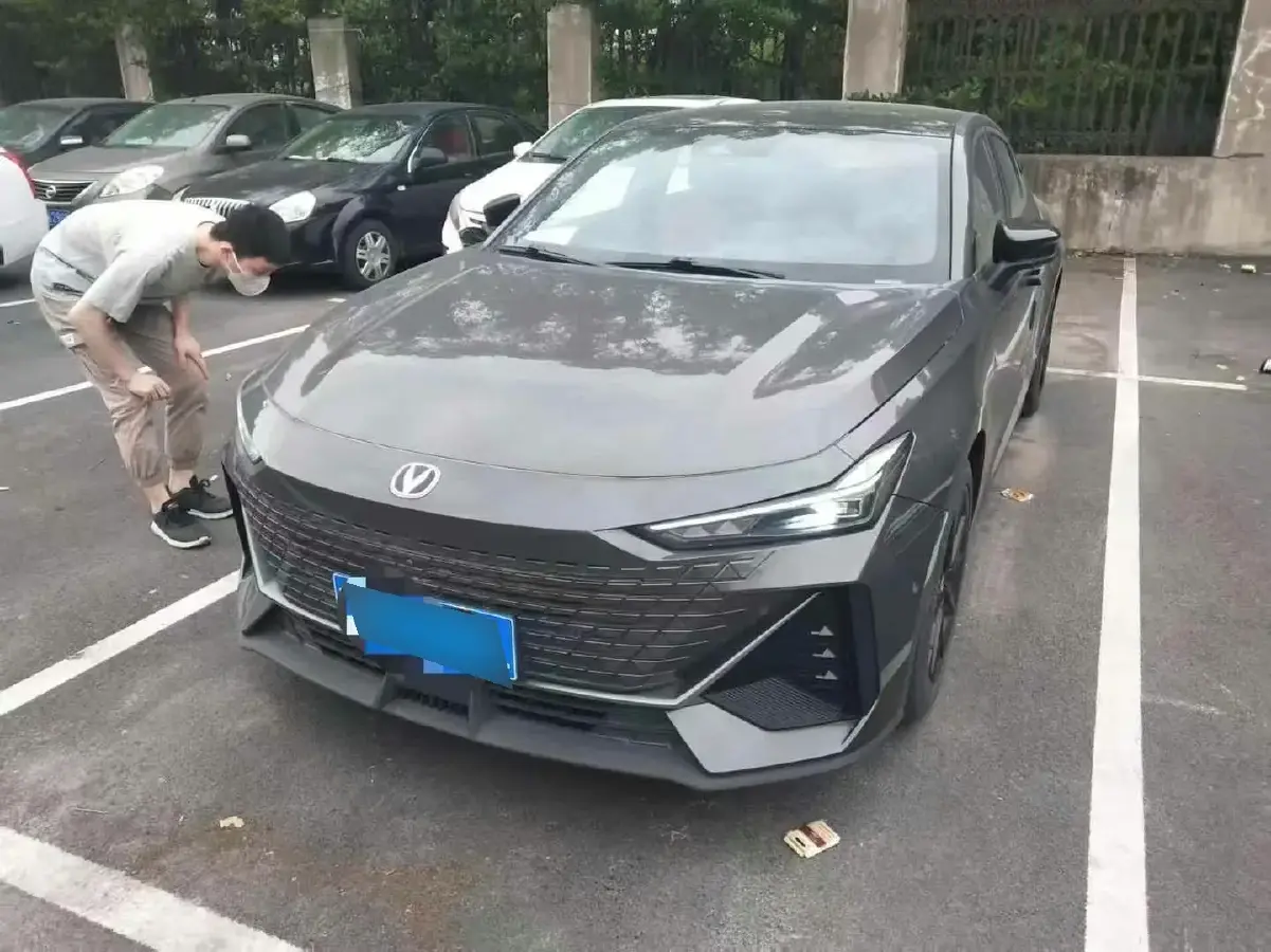 2022 ChangAn UNI-V 1.5T 188HP L4 7DCT