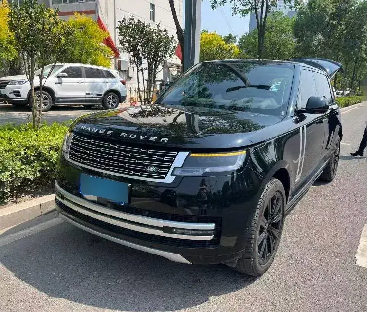 2023 Land Rover Range Rover 3.0T 400HP L6 8AT