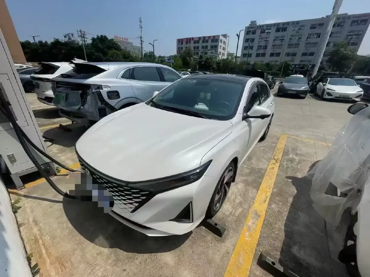 2023 ChangAn Raeton Plus 1.5T 188HP L4 7DCT