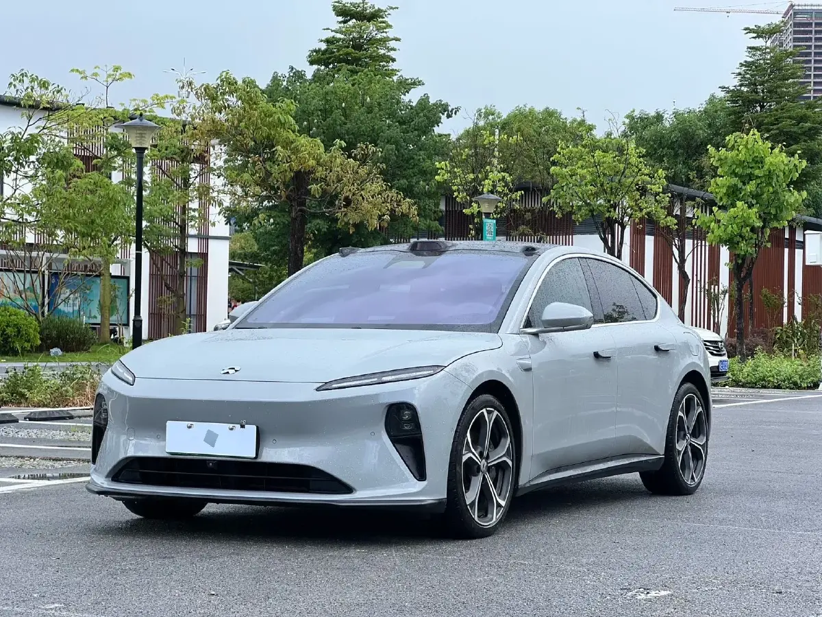 2022 NIO ET5 BEV 75KWH