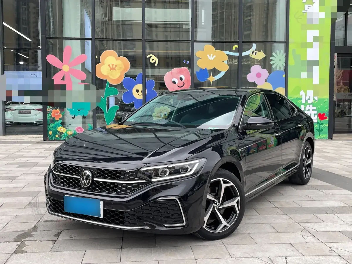 2023 Volkswagen Passat 2.0T 186HP L4 7DCT