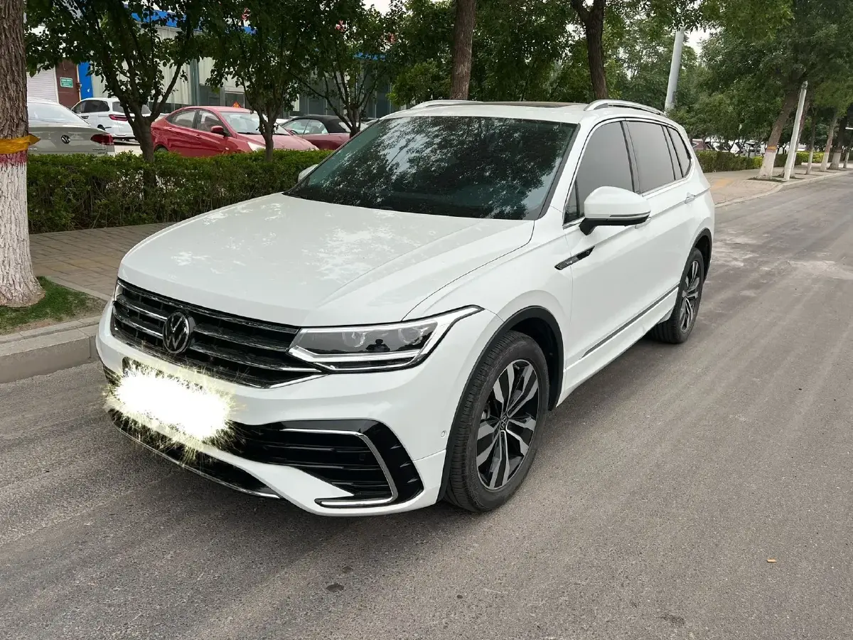 2024 Volkswagen Tiguan L 2.0T 186HP L4 7DCT