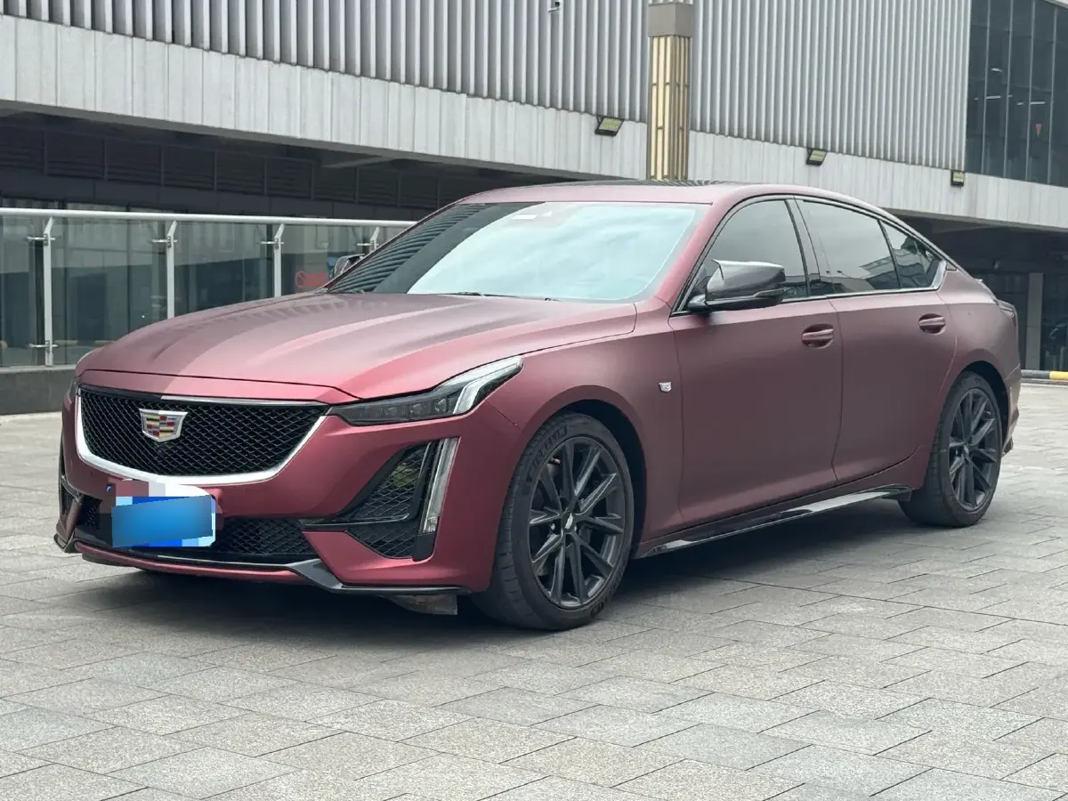 2022 Cadillac CT5 2.0T 237HP L4 10AT