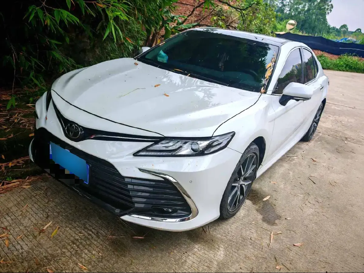 2021 Toyota Camry 2.5L 209HP L4 8AT