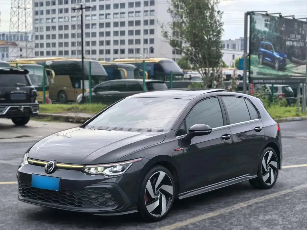 2021 Volkswagen GolfGTI 2.0T 220HP L4 7DCT