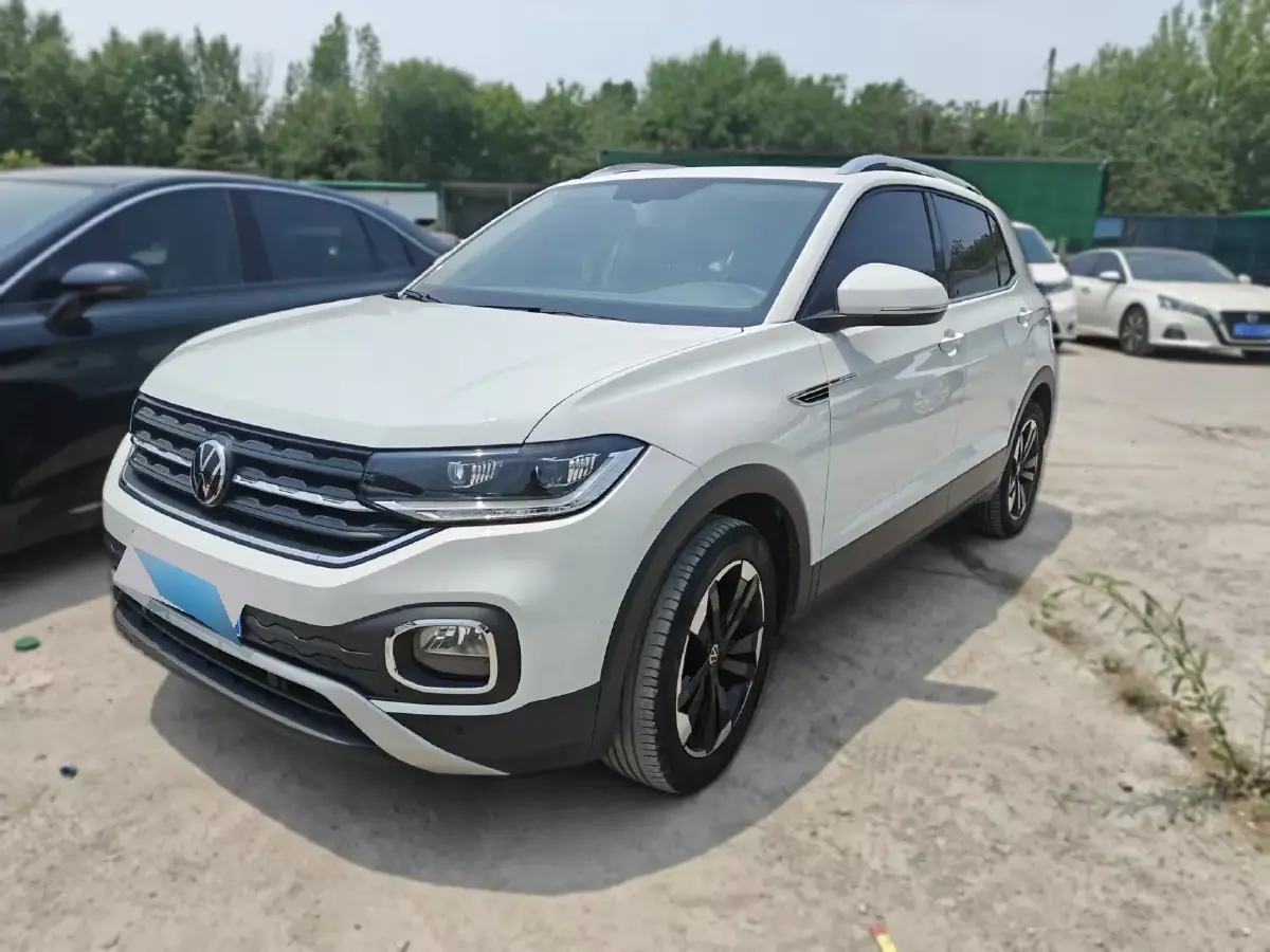 2021 Volkswagen Tacqua 1.2T 116HP L4 7DCT