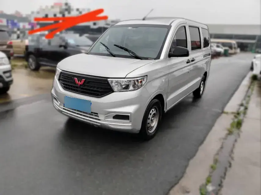 2022 WuLing HongGuang V 1.5L 99HP L4 6MT