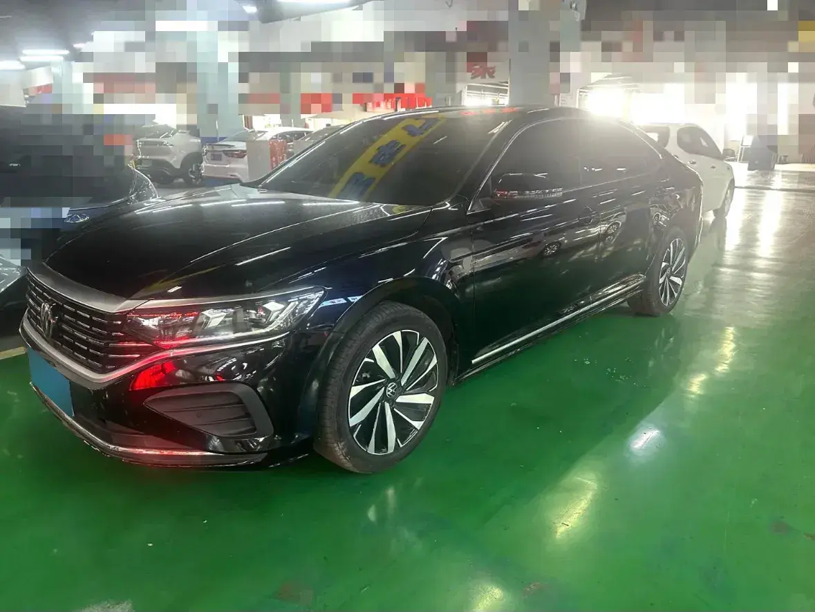 2024 Volkswagen Passat 2.0T 220HP L4 7DCT