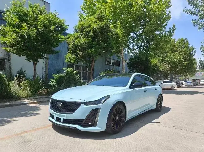 2022 Cadillac CT5 2.0T 237HP L4 10AT