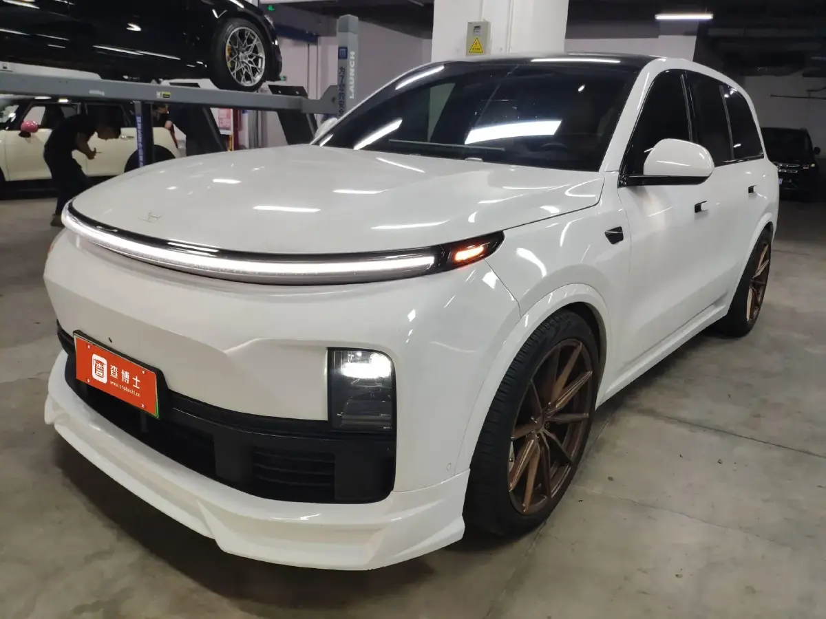 2023 Li L9 Range Extended 154HP REEV 42.6KWH