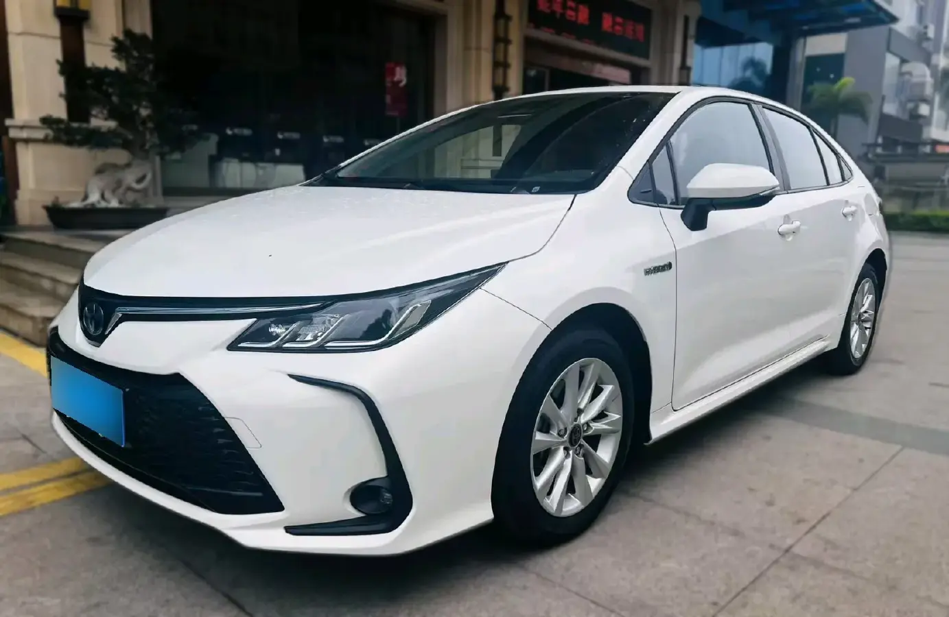 2023 Toyota Corolla 1.8L 98HP L4 E-CVT Hybrid