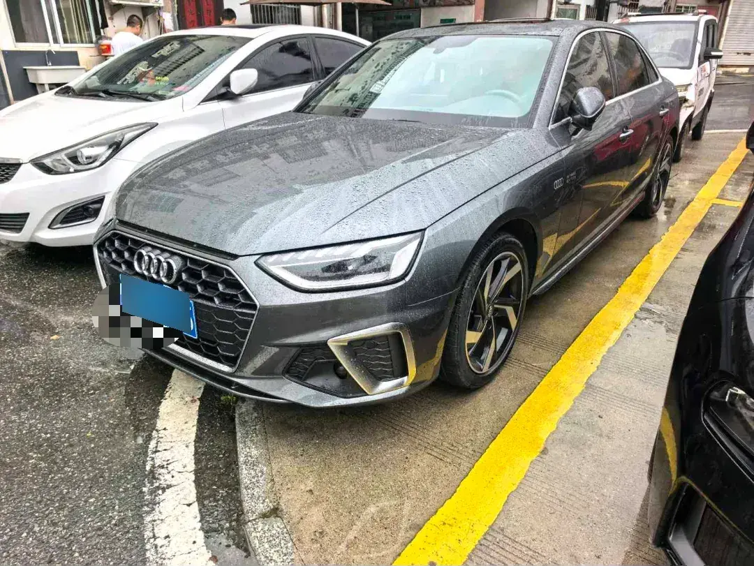 2021 Audi A4L 2.0T 190HP L4 7DCT