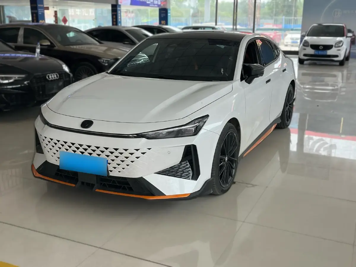 2024 ChangAn UNI-V 1.5T 188HP L4 7DCT