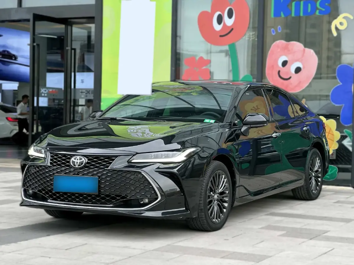 2023 Toyota Avalon 2.5L 207HP L4 8AT
