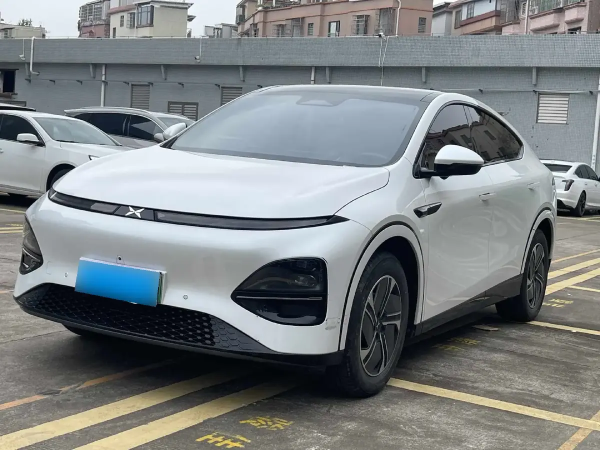 2023 Xpeng G6 BEV 66KWH